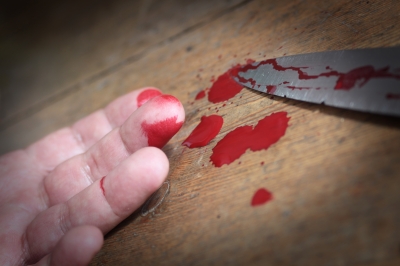 murder-using-knife