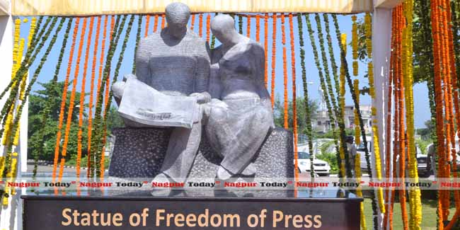 statue-of-freedom-of-press-lokmat-nagpur
