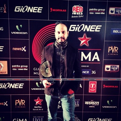 Mayur Narvekar with his GiMA Award