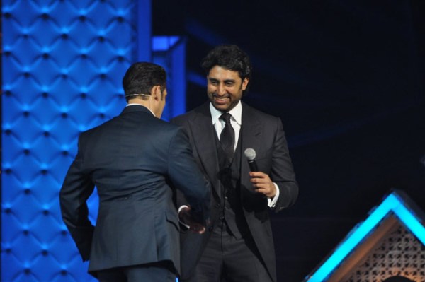 Salman-Abhishek-3