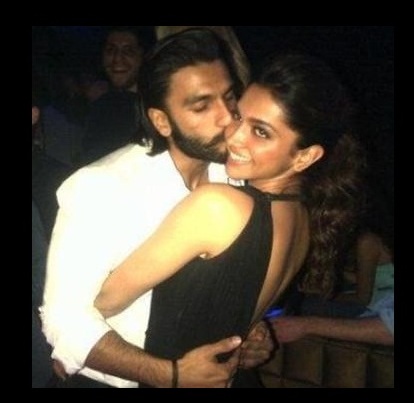 When Ranveer Singh recently hold Deepika Padukone publicly, she appeared cheered up with naughty smile. Ranveer might be wondering over Deepika's single status... How???