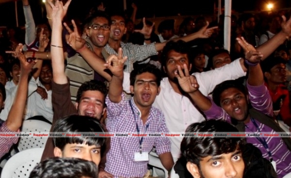 Students while hooting at the Technotsav-14 Fashion Show, SB Jain College
