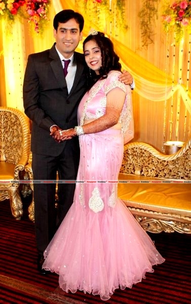  - The-lovely-newly-wed-Abhishek-Arya-and-Priti-Makhijani-Arya
