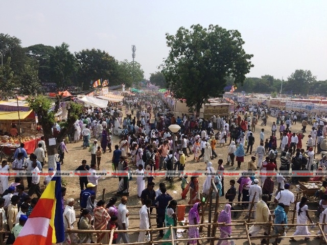 Lakhs of Ambedkar followers visit Deekshabhoomi on Dhammachakra ...