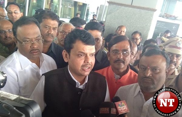 Fadnavis, Who Completed 2 Years In Office As CM, Accorded Rousing ...