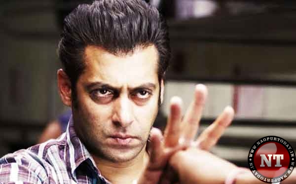 Salman Khan to appear as 'godfather-gunda' in Judwaa 2!