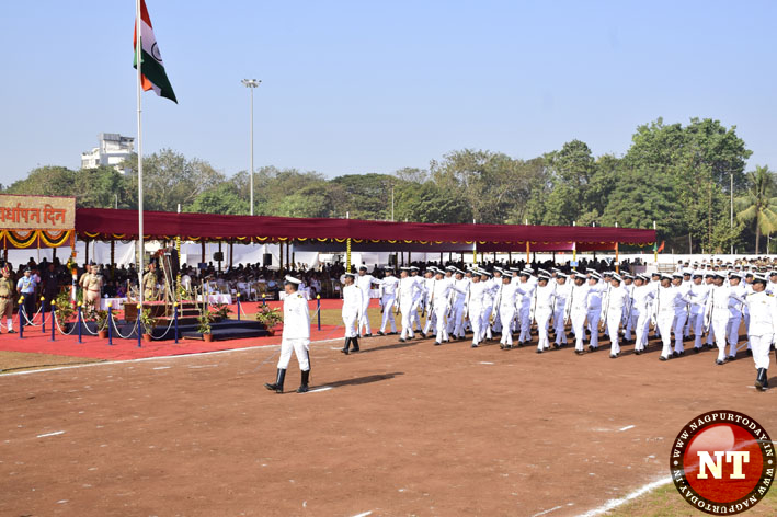 69th Republic Day: Maha Governor unfurls national flag at State ...