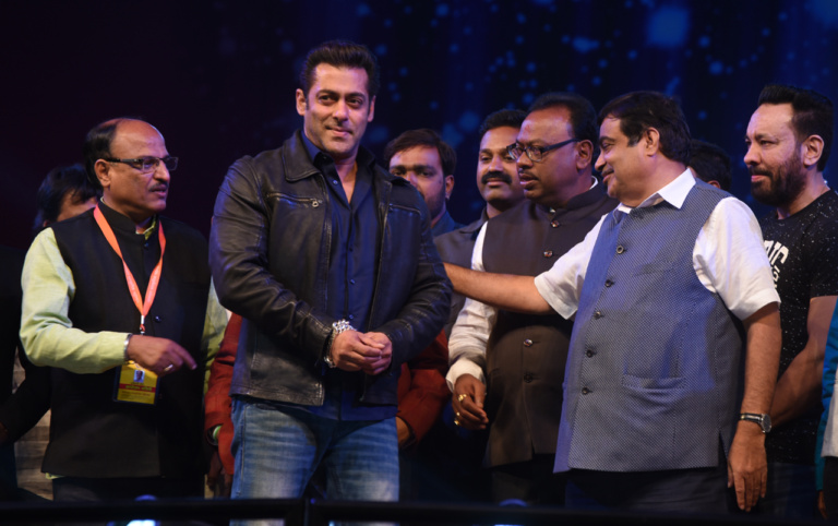 B-town's Tiger Salman Khan Makes Nagpur Groove To His Swag! - Nagpur ...