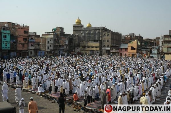 Eid Mubarak : Muslim brethrens offer Namaz in unison