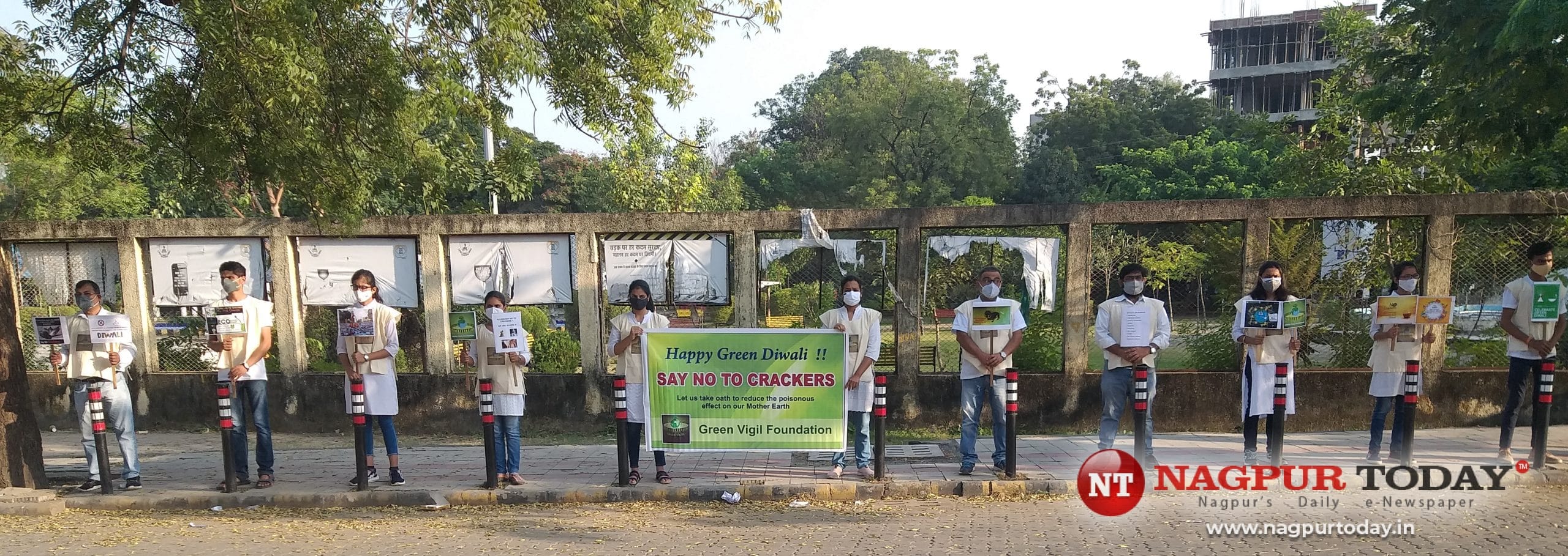 New guests: 10 Long-Billed Vultures released in aviary at PTR