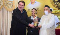 Governor presents Param Veer Abdul Hameed Awards at Raj Bhavan