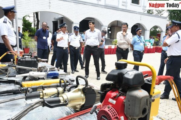 Nagpur Municipal Commissioner Inspects Fire Fighting Equipment, Ensures Readiness for Monsoon Emergencies