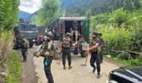 Terrorists abduct 2 soldiers in J-K, one escapes