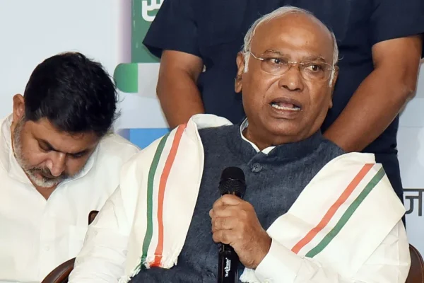 Many Congressmen…: Kharge counters ‘batenge…’ slogan