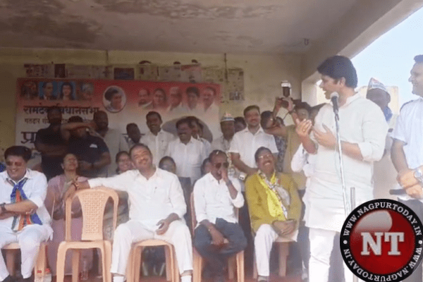 Congress leaders campaign for independent candidate Rajendra Mulak in Ramtek