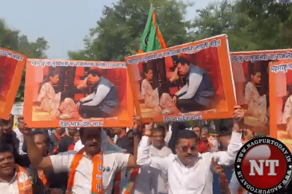 Devendra Fadnavis Poised for Victory: BJP Workers Celebrate, Demand His Return as Chief Minister