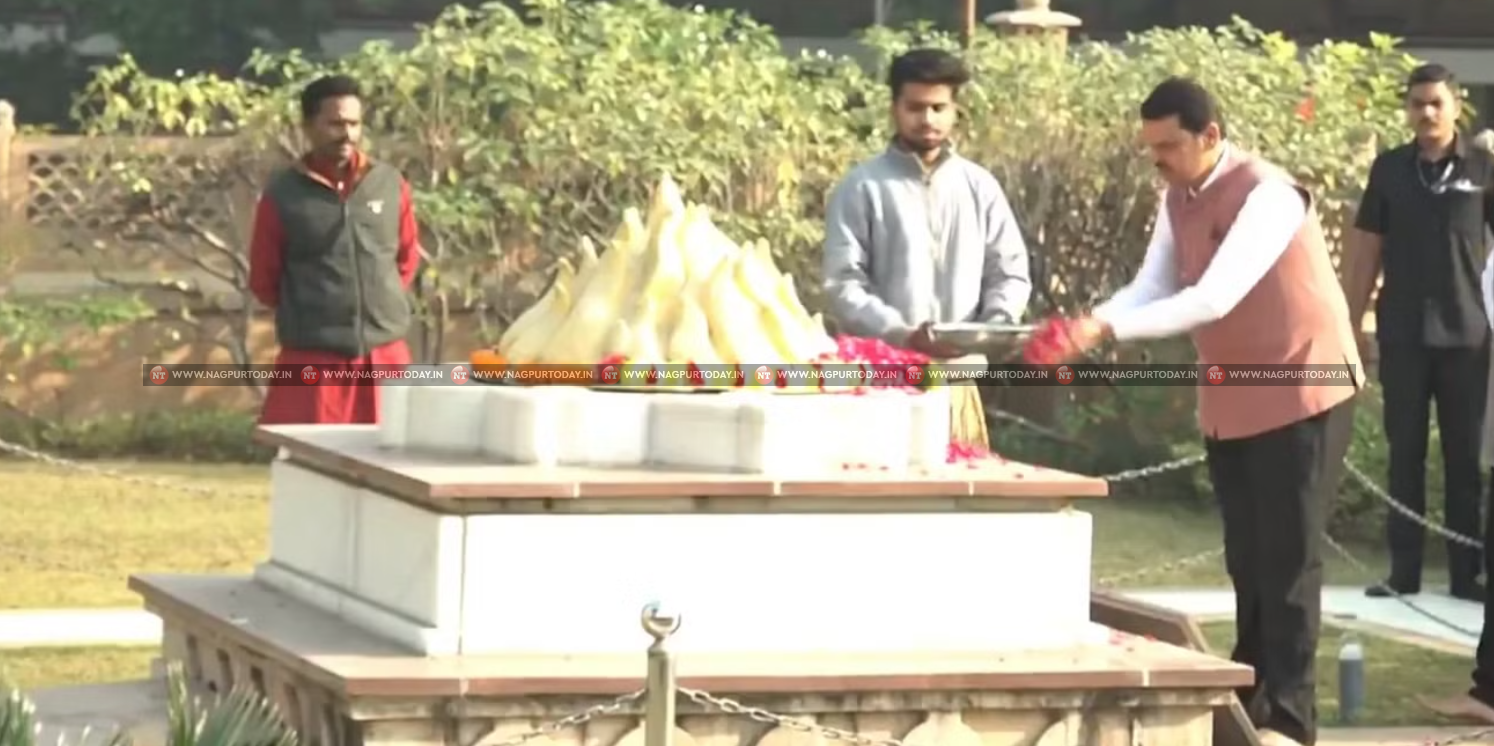 Fadnavis and Shinde Pay Tributes at RSS Founder Hedgewar\u2019s Memorial in Nagpur