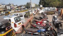 Nagpurians, take note: Now, parking on footpaths could cost you dear!