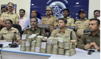 Rs 1.15 crore robbery:  Cops crack heist within 24 hours, arrest two in Washim