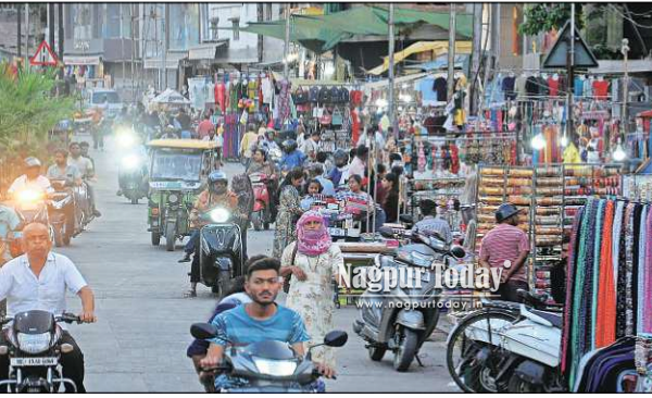 Markets abuzz, Nagpurians breathe easy as curfew lifted but cops stay vigilant