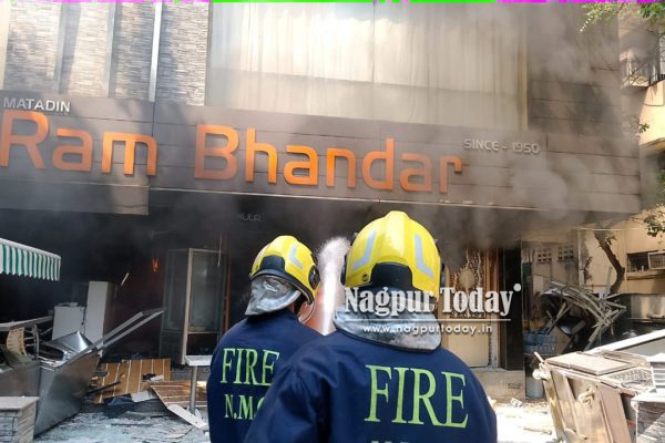 Deep Freezer Blast Triggers Fire at Ram Bhandar, Nagpur – No Casualties Reported