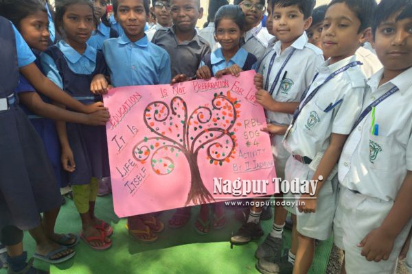 Grade II Students Visit Government Primary School